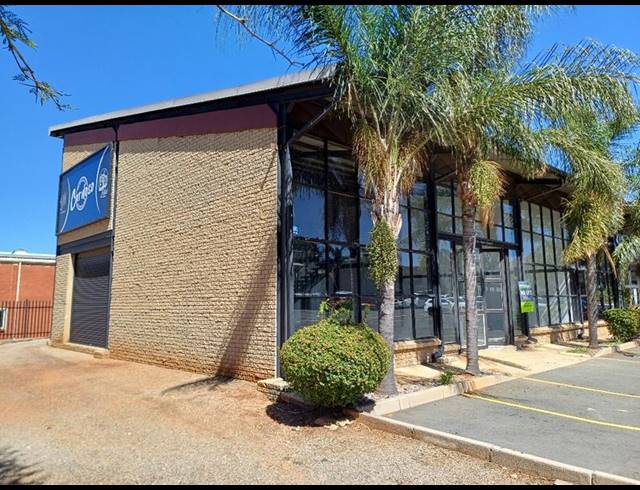 BUSINESS PROPERTY TO RENT IN LOUWLARDIA